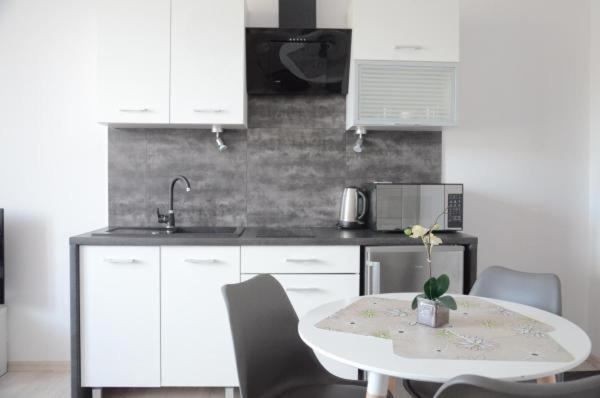 Multi Apartment Lakowa 18/13 Белосток Экстерьер фото